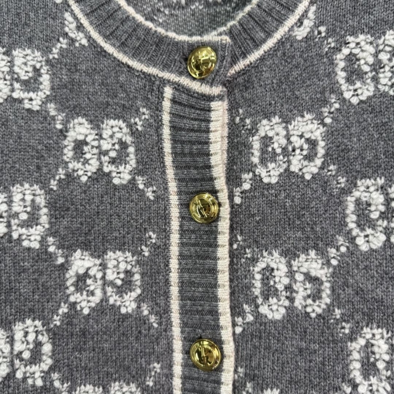 Gvc*1 sweaters